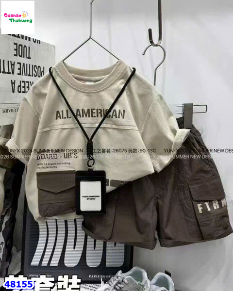 Set áo kem All American, quần kaki nâu