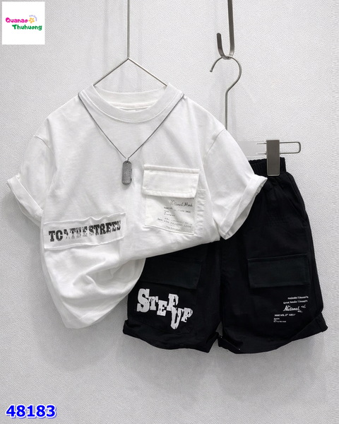 Set áo trắng Streets, quần kaki túi hộp đen