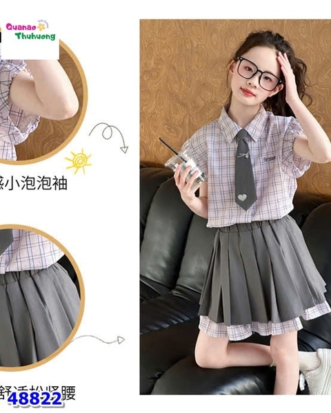 Set áo caro hồng, váy xếp ly