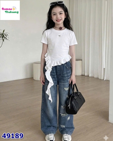 Áo thun trắng tua rua yes