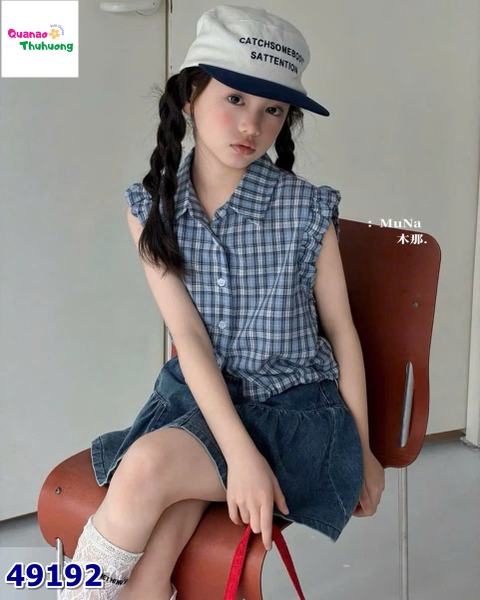 Set sát nách sọc caro xanh + váy jean