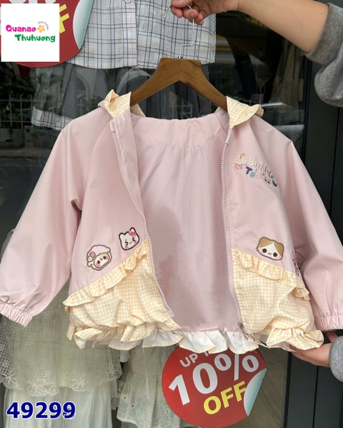 Áo khoác hồng viền caro vàng