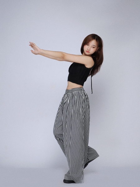 Low-Rise Striped Super-Wide Balloon Jeans, image 7