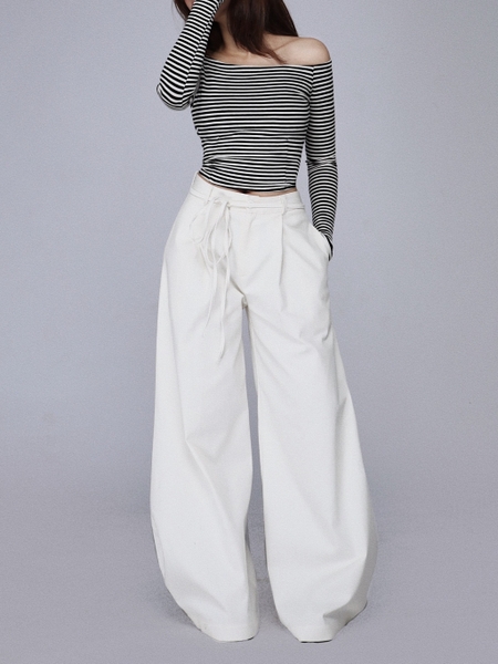 High-Waisted Balloon Jeans