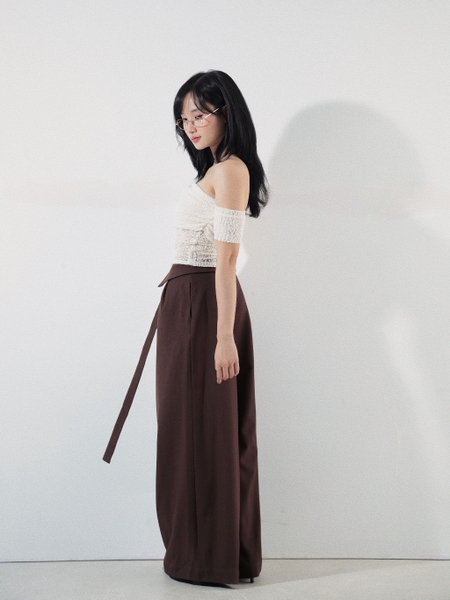 High-Waisted Adjustable-Belt Trousers, image 4