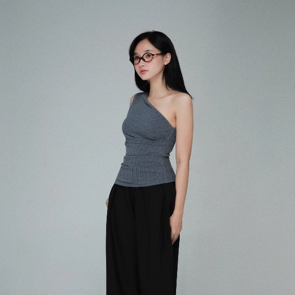 Sleeveless Asymmetric Pleated Top, image 8