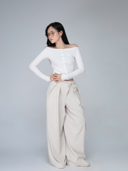 Pleated Wide-Leg Trousers with Bow Detail, image 6