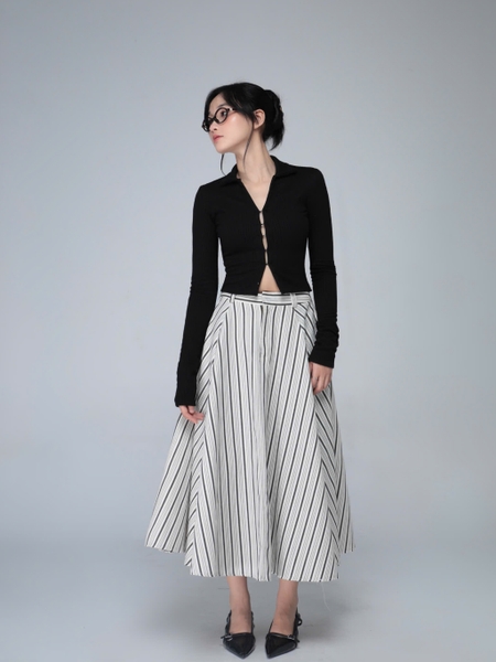 Ribbed Collared Top with Centre Clasp, image 5