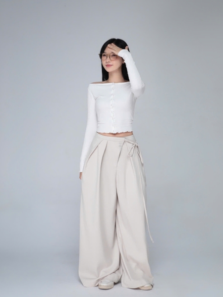 Fitted Off-the-Shoulder Buttoned Top, image 2