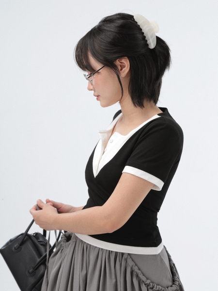 Seleen, Áo thun form ôm co dãn 4 chiều giả layer 2 lớp chi tiết cài nút, WT0220