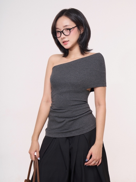 Seleen, Áo thun co dãn ôm body chi tiết vai chéo trễ bất đối xứng, WT0248