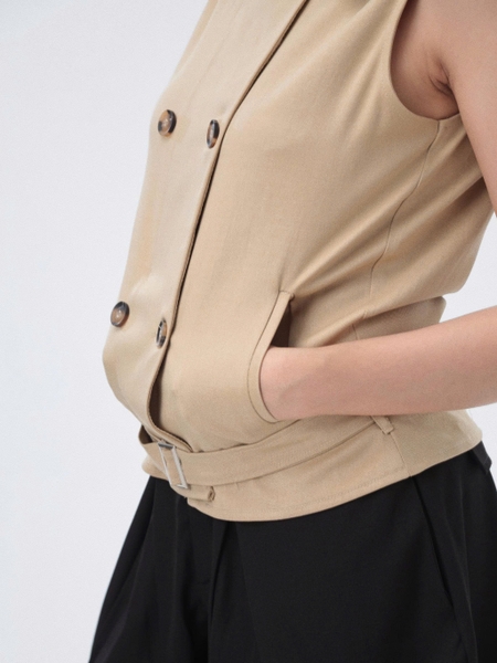 Seleen, Áo kaki kèm cape (có thể tháo rời) form lơi chi tiết thắt lưng cổ bẻ hàng nút, WT0244