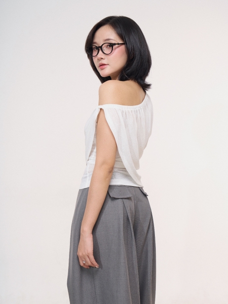 Seleen, Áo thun trễ vai chéo kiểu chất liệu thun mỏng, WT0247