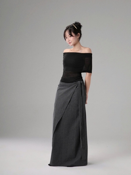 Seleen, Chân váy maxi lưng cao chi tiết vạt chéo họa tiết kẻ sọc, WB0256