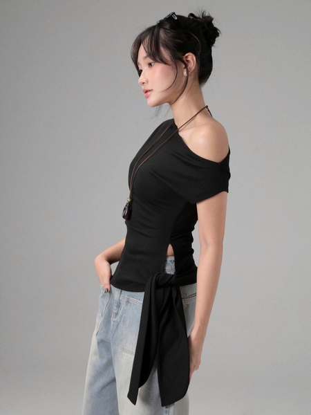 Seleen, Áo thun trễ vai chéo form ôm body chi tiết dây buộc eo, WT0260