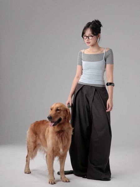 Seleen, Áo layer 2 món (có thể tách rời mặc riêng) form ôm vai trễ ngang áo dây ngoài, WT0265