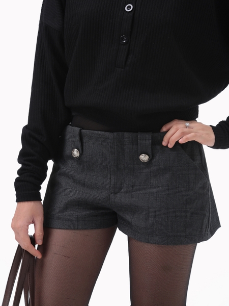 Low-Rise Checked Shorts, image 4