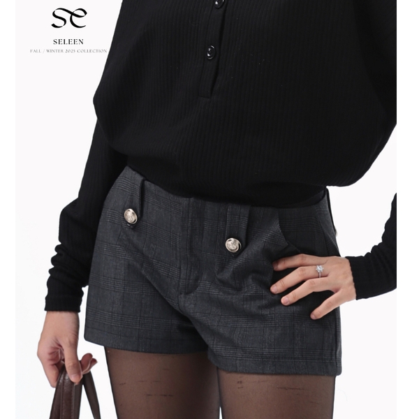 Low-Rise Checked Shorts, image 9