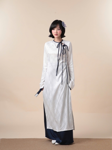 Lam Van Tie-Detail Ao Dai, image 7