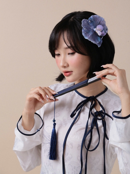 Lam Van Tie-Detail Ao Dai, image 8