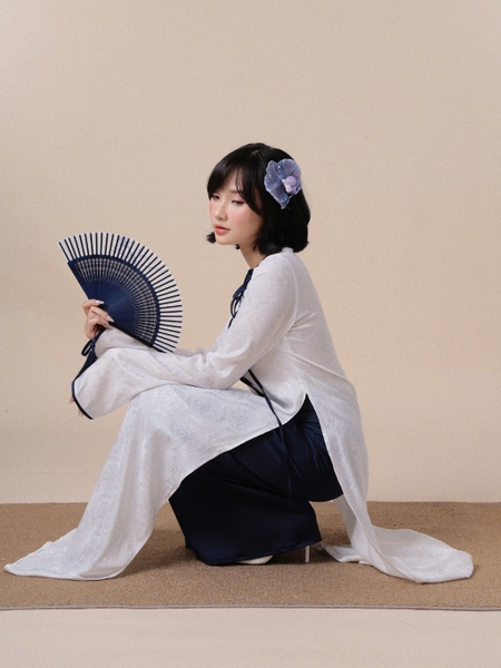 Lam Van Tie-Detail Ao Dai, image 21
