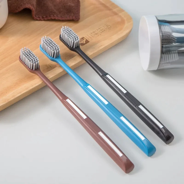Hộp 9 bàn chải đánh răng lông cứng