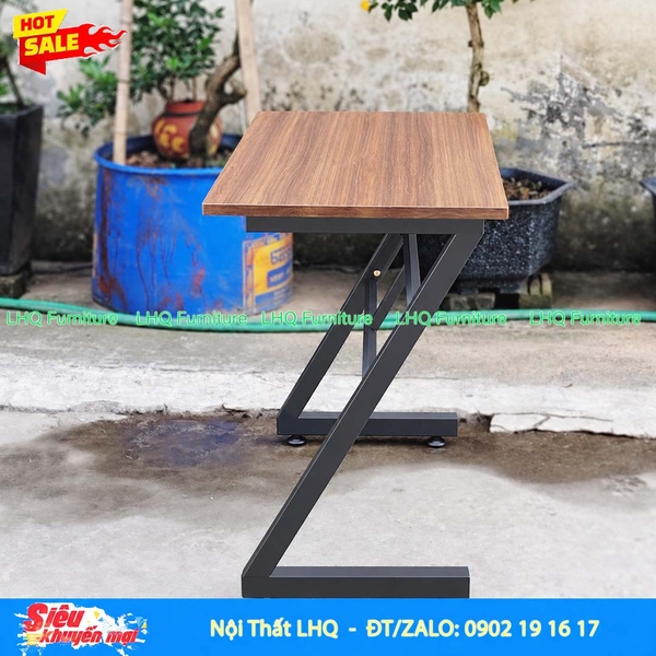 ban-chan-sat-chu-z-1m-go-mdf