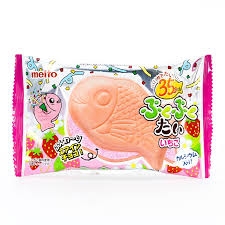 Bánh Xốp Cá Meito Nhân Kem Dâu 16.5g