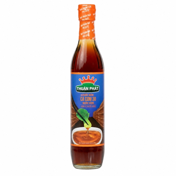 Nước Mắm Cá Cơm Thuận Phát Loại Chai Thủy Tinh Cao Cấp Độ Đạm 30N (610Ml*12 chai)