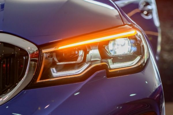 Cách chiếu sáng khác nhau giữa 4 loại đèn pha ôtô