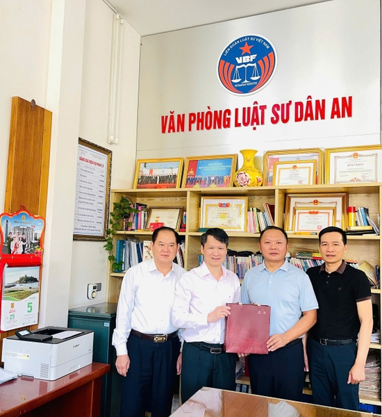 Viễn Dương Legal và Vạn Ích làm việc với Văn phòng Luật sư Dân An