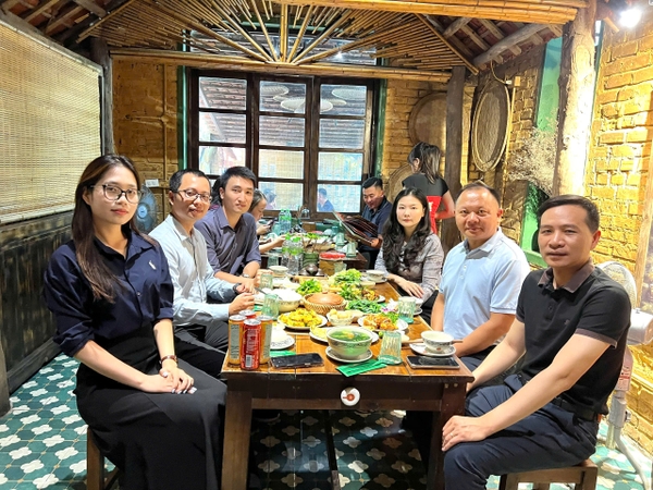 Viễn Dương Legal và Vạn Ích làm việc với Ngân hàng TPBank