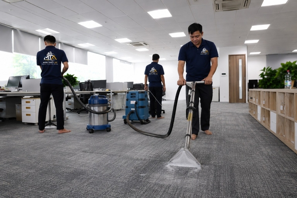 Tại sao phải giặt thảm văn phòng định kỳ