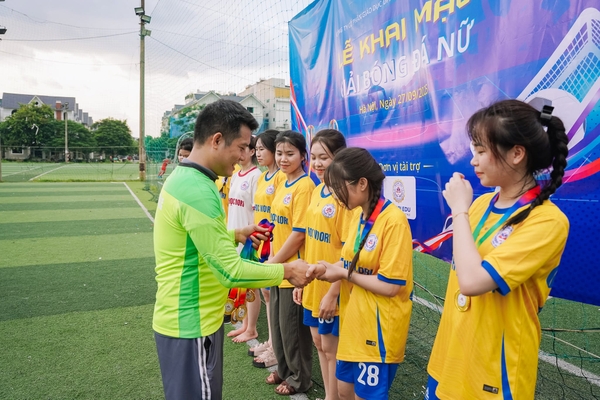 WOORI KẾT NỐI