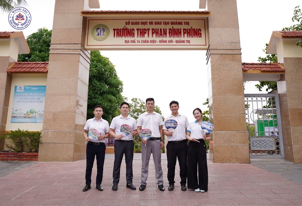 WOORI TIẾP SỨC
