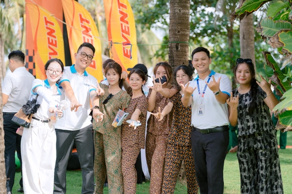 WOORI KẾT NỐI