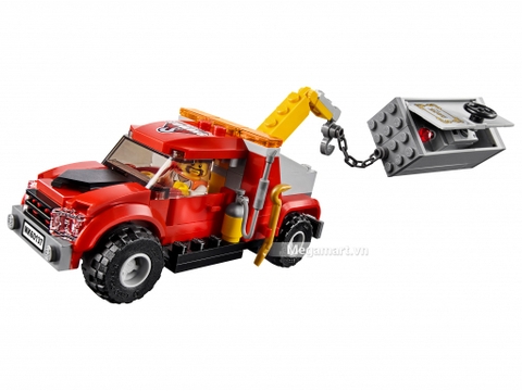 Các mô hình ấn tượng trong bộ Lego City 60137 - Xe cướp két sắt
