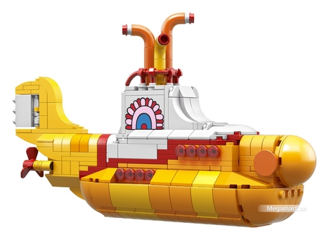 Hình ảnh chiếc tàu vàng trong bộ đồ chơi Lego Ideas 21306 - Tàu ngầm màu vàng của Beatles