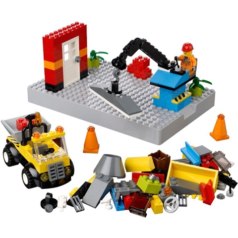Nhiệm vụ xây dựng hấp dẫn cho bé trong bộ Lego Bricks & More 10657 - Bộ Lắp LEGO Đầu Tiên