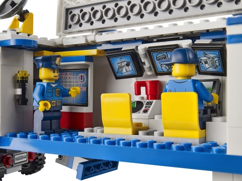Đồ chơi Lego City 60044 giúp phát triển trí thông minh, khả năng tư duy cho trẻ nhỏ