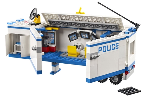 Các chi tiết bằng nhựa cao cấp trong bộ xếp hình Lego City 60044 - Đội Cảnh Sát Thông Tin