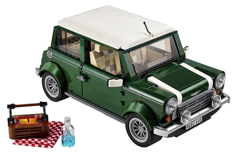 Bộ đồ chơi Lego Creator 10242 với chiếc xe Mini Cooper đầy đủ tiện nghi để bé bắt đầu chuyến đi dã ngoại thôi nào