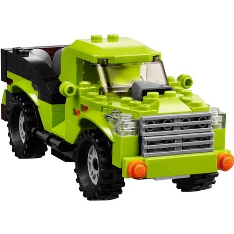 Hay chiếc xe địa hình hầm hồ có trong Lego Creator 31007 - Rô Bốt Biến Hình