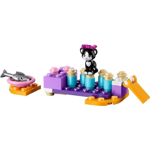 Tập tính cẩn thận cho bé bằng cách chơi cùng bộ xếp hình Lego Friends 41018 - Sân Chơi Cho Mèo Cưng