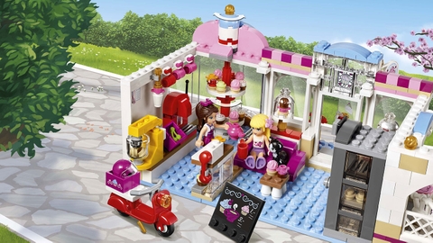 Lego Friends 41119 - Quán Cà Phê Bánh Ngọt Heartlake - nhân viên phục vụ