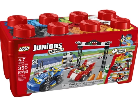 Hình ảnh vỏ hộp đựng màu đỏ bắt mắt của bộ đồ chơi Lego Juniors 10673 - Đường Đua Nghẹt Thở