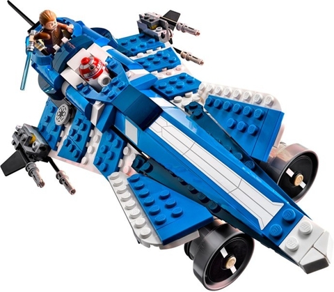 Bộ xếp hình Lego Star Wars 75087 - Anakin's Custom Jedi Starfighter mang đến cho bé nhiều trải nghiệm thú vị