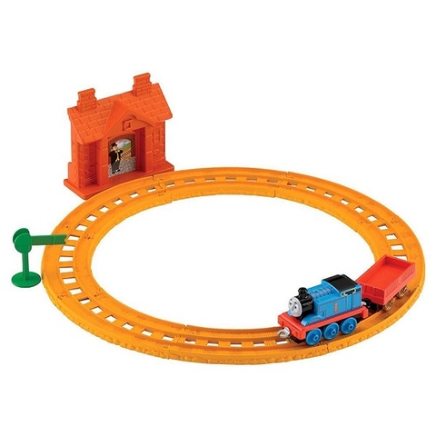 Mô hình đồ chơi Thomas and Friends Bộ đường ray nhà ga tại Maron
