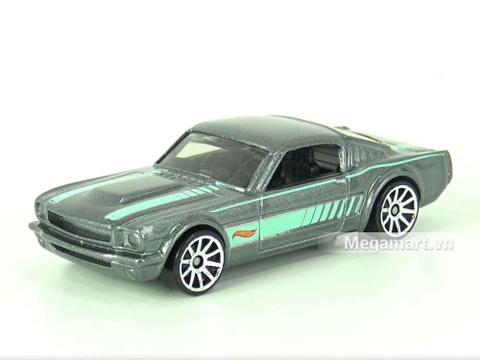 Hot Wheels 65 Mustang 2+2 Fastback - cận cảnh mẫu xe
