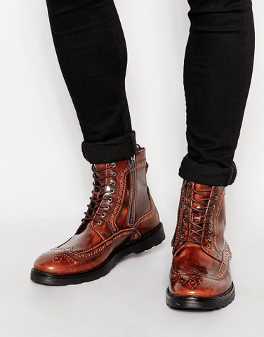 Giày bốt da bóng Asos